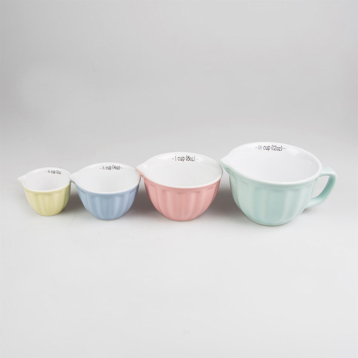 Pastel Retro Measuring Cups